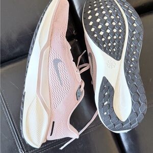 Nike Women's Pegasus Running Pink Shoes